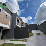 Sobrado com 3 dormitórios à venda, 126 m² por R$ 689.000,00 - Uberaba - Curitiba/PR