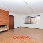 Casa com 3 quartos e 1 vaga para aluguel no Alto da Glória