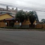 EXCELENTE CASA DE ESQUINA COM 04 DORMITÓRIOS NO AHÚ