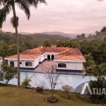 Chácara á venda em Atibaia/SP - com terreno de 7.3000 m²