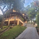 Casa para Venda em Mairiporã, Parque Petrópolis, 5 dormitórios, 2 suítes, 4 banheiros, 4 vagas