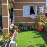 Casa 02 Dorm à venda no Bairro CAPÃO NOVO com 68 m² de área privativa - 2 vagas de garagem