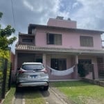 Sobrado 03 Dorm à venda no Bairro CAPÃO NOVO com 90 m² de área privativa - 2 vagas de garagem