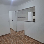 Apartamento para alugar com 48 M², 2 Quartos, Sala, Cozinha, Lavanderia, Lavabo, Banheiro e 1 Vaga coberta na COHAB II em Itaquera - Z/L - São Paulo.