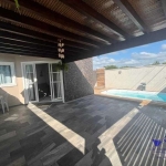 CASA COM PISCINA BALNEÁRIO NEREIDAS