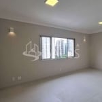 Apartamento a venda em Moema