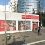 Casa Comercial à Venda em Pinheiros - São Paulo-SP: 01 Sala, 2 Banheiros, 579,99m² de Área