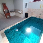 CASA COM 3 DORMITTÓRIOS E PISCINA EM MONGAGUÁ!