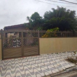 Casa com 4 dormitórios à venda, 230 m² por R$ 660.000,00 - Balneário Flórida - Praia Grande/SP