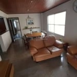 Apartamento à venda na praia da Enseada 3+1 dormitórios 1 vaga de garagem Guarujá SP