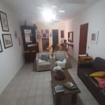 Apartamento à venda na praia da Enseada 2+1 dormitórios 1 vaga de garagem Guarujá SP