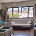 Apartamento mobiliado 80m da praia.