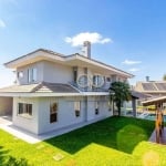 CASA COM PISCINA E ESPAÇO GOURMET EM SANTA FELICIDADE