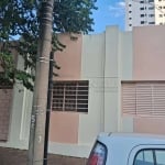 Casa com ótima localização