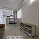 Apartamento com ótima localização e móveis planejados.