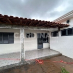 Casa com ótima localização próximo escola, creche e comércio