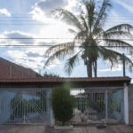 Casa sobrado com 2 dormitórios e 3 suítes na Vila Celina próxima a USP em São Carlos