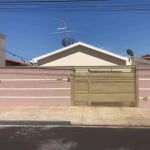 linda casa com ótimo acabamento e localização espetacular