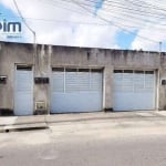 Casa com 3 quitinetes , medindo 222 m² por R$ 429.000 - Álvaro Weyne - Fortaleza/CE