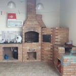 Casa Sobrado à venda no bairro Conjunto Habitacional Antônio Bovolenta em Mogi das Cruzes, com 3 dormitórios, sendo 1 suíte com banheira, cozinha com planejados e espaço gourmet