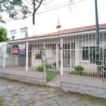 Casa com 3 quartos à venda na Rua Alfredo Silveira Dias, 223, Cristal, Porto Alegre