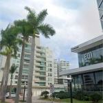 Apartamento na Praia Brava  a Poucos Passos do Mar, 2 Quartos, R$ 1.780.000,00