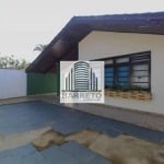 Casa à venda em Suarão, Itanhaém-SP: 3 quartos, 1 suíte, 2 salas, 3 banheiros, 3 vagas de garagem, 114m² de área.