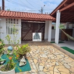 Imperdível oportunidade! Casa à venda em Itanhaém-SP, bairro Cibratel 2, com 3 quartos, 1 suíte, 2 salas, 3 banheiros, 4 vagas de garagem e 83,00 m² de área.