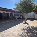 CASA EM CONDOMINIO COM 4 DORMITÓRIOS,4 VAGAS DE GARAGEM,VARANDA GOURMET COM CHURRASQUEIRA E PISCINA.