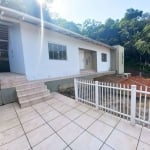 Casa à venda com 3 dormitórios (1 suíte) e 2 vagas de garagem no bairro Tribess