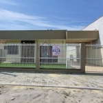 CASA ISOLADA COM PISCINA, SUITE + 2 DORMITÓRIOS E CHURRASQUEIRA