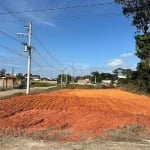 Terreno de Esquina Limpo e Aterrado