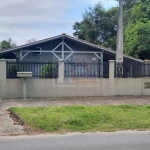 Casa rua asfaltada, passeio, Piscina 3 quartos e edícula a 300 metros do mar