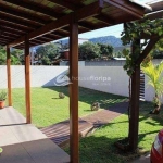 Casa charmosa individual com terreno de 360m à venda, perto da praia, no Rio Tavares, Florianópolis