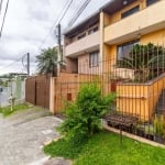 Sobrado com 3 quartos  à venda, 223.00 m2 por R$940000.00  - Uberaba - Curitiba/PR