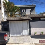 Sobrado com 3 dormitórios à venda, 200 m² por R$ 905.000,00 - Fazenda Rincao - Arujá/SP