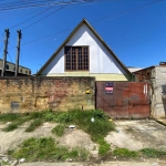 Casa - Alvenaria, para Venda em Curitiba/PR