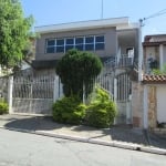 Sobrado para Locação no Jardim Guapira, excelente localização, ao lado do Clube Guapira, 3 dormitórios (1 suíte) e 4 vagas de garagem