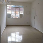 Apartamento PRONTO PARA MORAR com embutido nos quartos. - VILA BELMIRO - SANTOS/SP