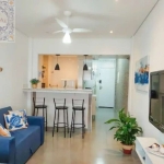 Apartamento Sala Living Reformado e Mobiliado  Quadra da Praia do Boqueirão em Santos / SP