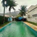 Casa à venda no Guaiuba no Guarujá | Omega Imóveis