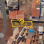 Terreno à venda em Paulínia, Vila Bressani, com 735 m²