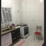 Sobrado com 2 dormitórios à venda, 70 m² por R$ 39