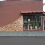 Casa para Venda em Jaboticabal, Centro, 3 dormitórios, 1 banheiro, 1 vaga