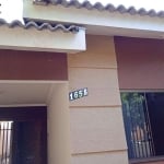 Casa à venda em Maringá, Jardim Licce, com 2 quartos, com 100 m²