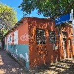 Casa com 2 quartos à venda na Rua Umbú, 161, Passo da Areia, Porto Alegre