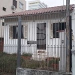 Casa com 2 quartos à venda na Rua Padre Hildebrando, 851, Santa Maria Goretti, Porto Alegre