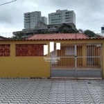 Ampla casa de 3 dormitórios  em Praia Grande, S. Paulo..