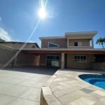 Casa com piscina alto padrão no Florida em Praia Grande.