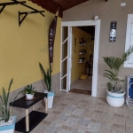 Casa de 2 dormitórios a 1 quadra da praia em Praia Grande SP